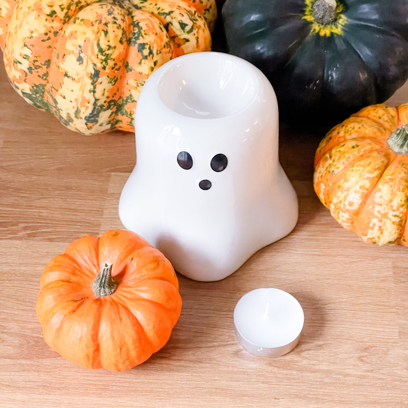 Ghosty (Spooky Season) Wax Melt Burner & 1 free wax melt bar & tealights (Copy)