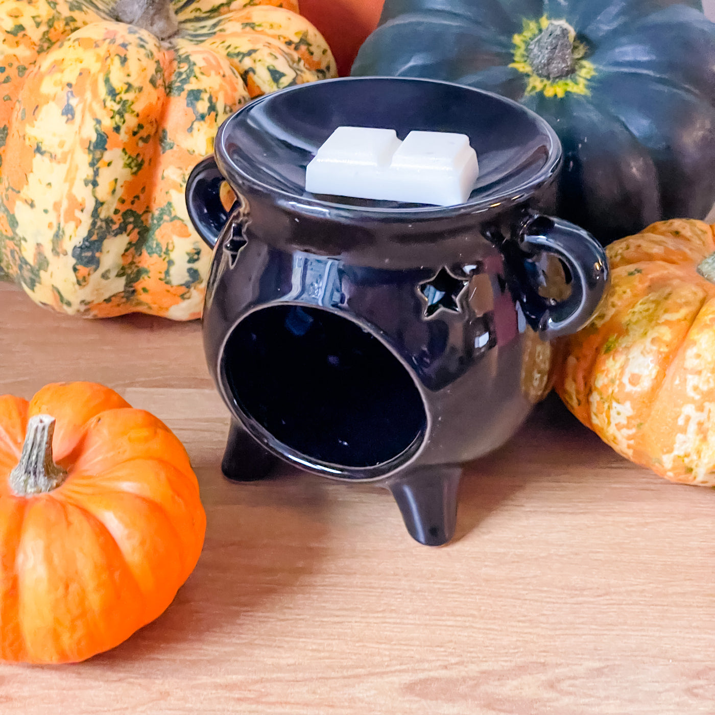 Cauldron (Spooky Season) Wax Melt Burner & 1 free wax melt bar & tealights (Copy) (Copy)