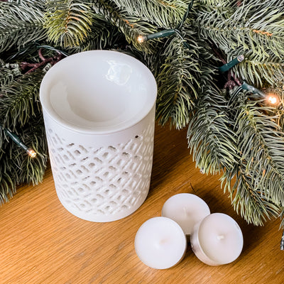 Lattice White Cutout Detail TEALIGHT Wax Melt Burner & 1 free wax melt bar